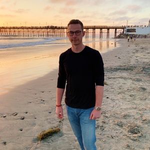 Meet your Posher, Hunter